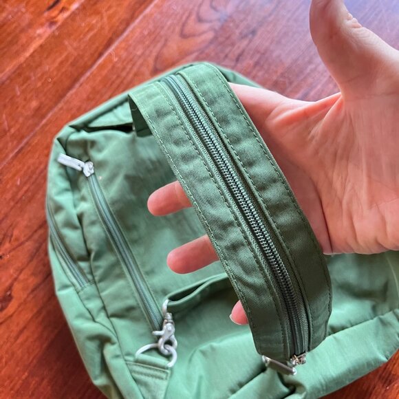 Baggallini Excursion‎ Sling Green Pacsafe Anti-Theft Crossbody Backpack - Picture 5 of 7